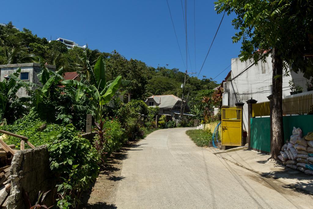Koko'S Place Diniwid Balabag  Bagian luar foto